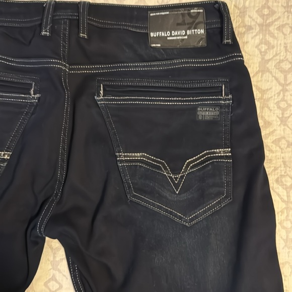 Buffalo David Bitton Evan X men’s jeans. Prev listed as BNWT, don’t fit me. - J - Picture 4 of 5